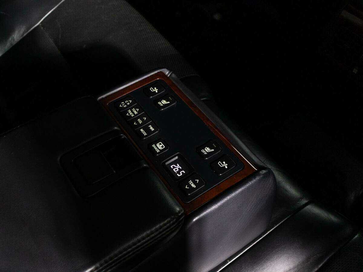 Toyota Camry 2012 года с пробегом. Фото: #18
