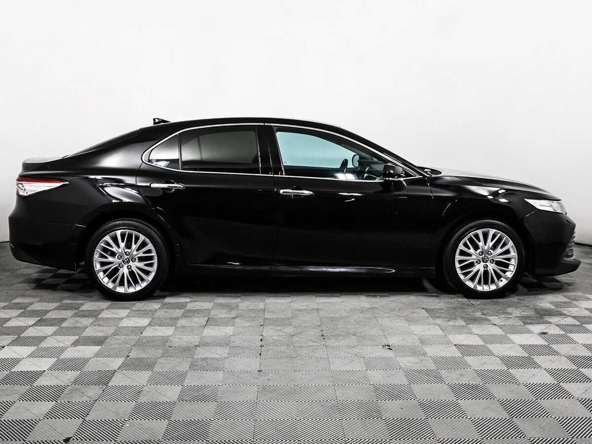 Toyota Camry 2019 года с пробегом. Фото: #3