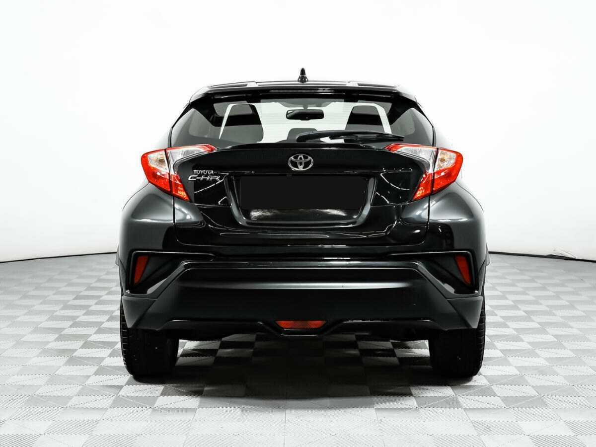 Toyota C-HR 2018 года с пробегом. Фото: #5