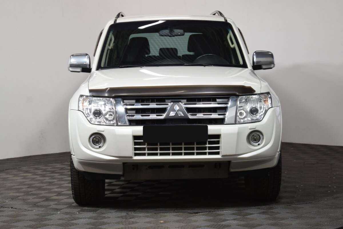 Mitsubishi Pajero 2014 года с пробегом. Фото: #1