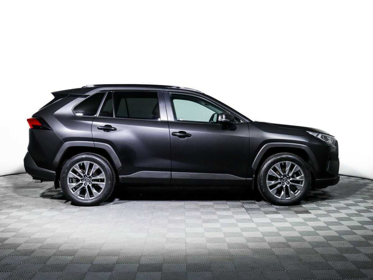 Toyota RAV4 2021 года с пробегом. Фото: #3