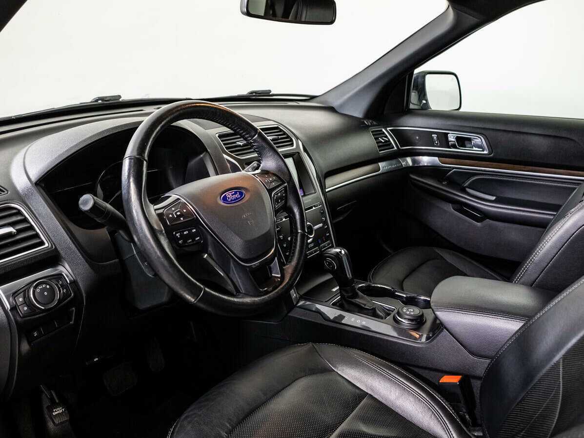 Ford Explorer 2018 года с пробегом. Фото: #8