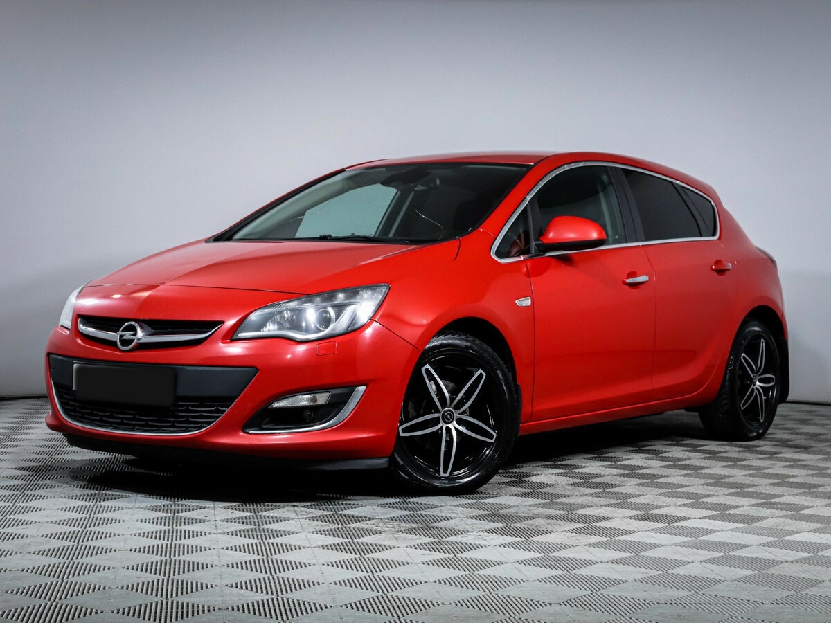 Opel Astra 2013 года с пробегом. Посмотреть фото