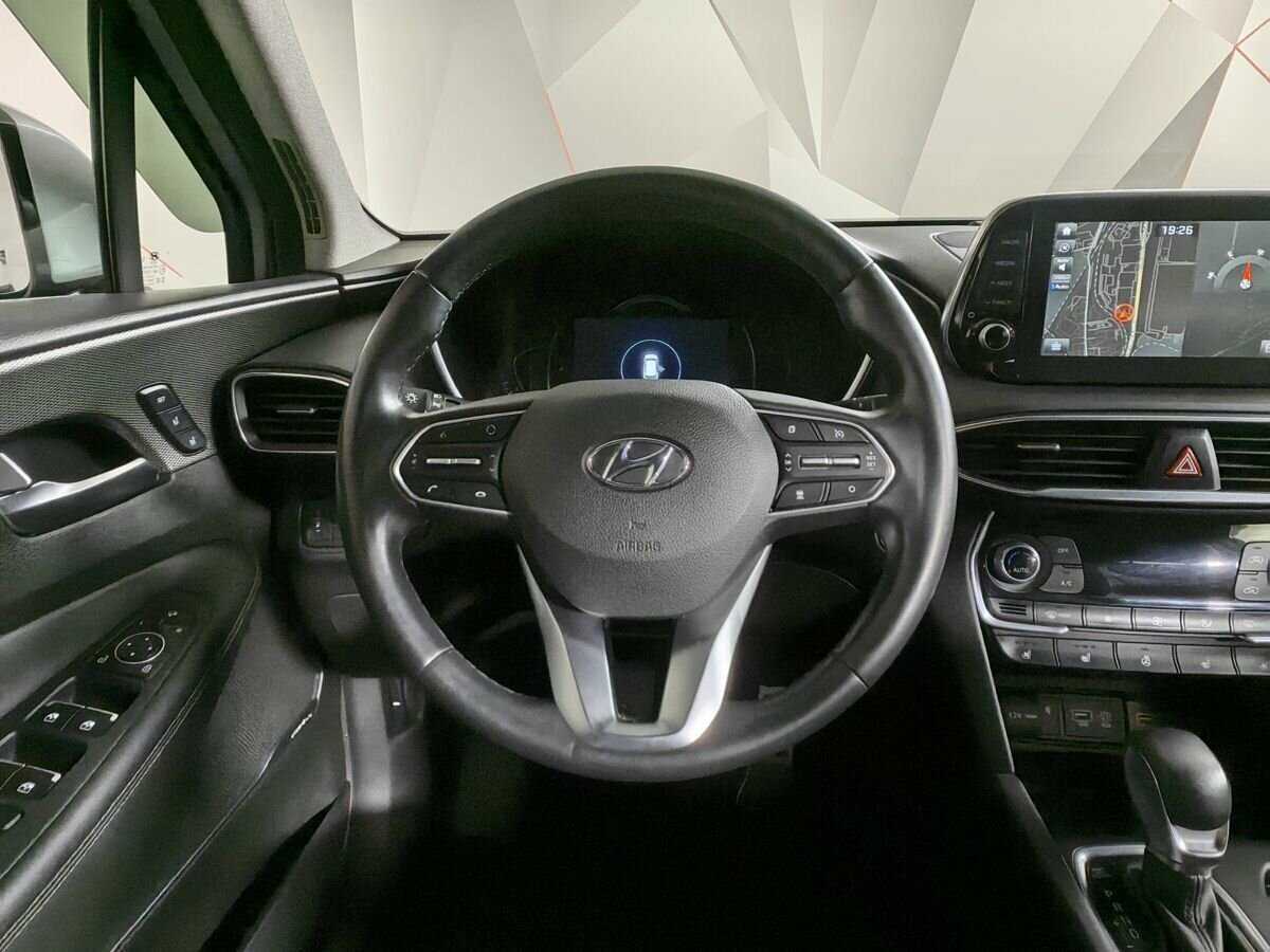 Hyundai Santa Fe 2019 года с пробегом. Фото: #14
