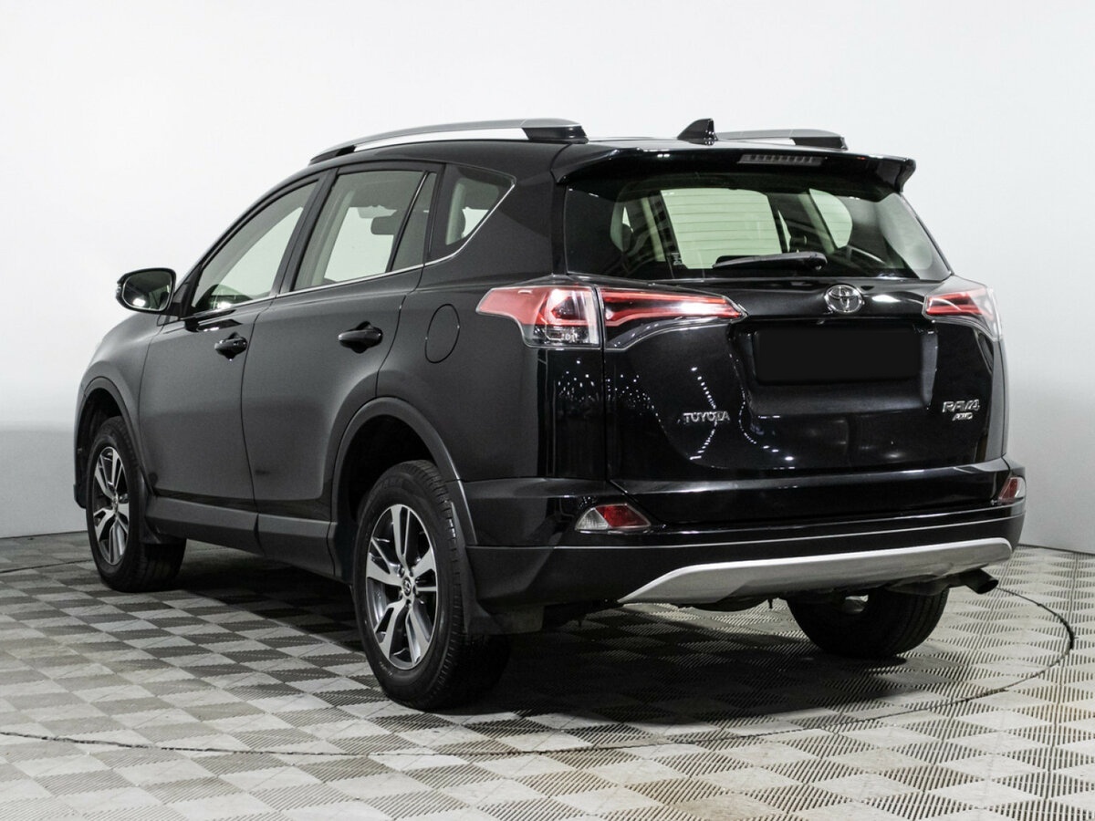Toyota RAV4 2015 года с пробегом. Фото: #5