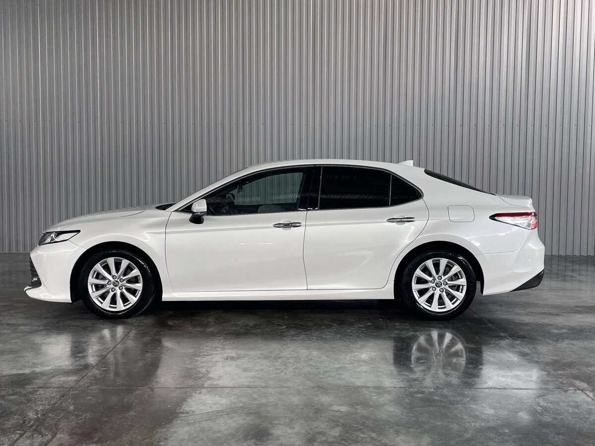 Toyota Camry 2018 года с пробегом. Фото: #7