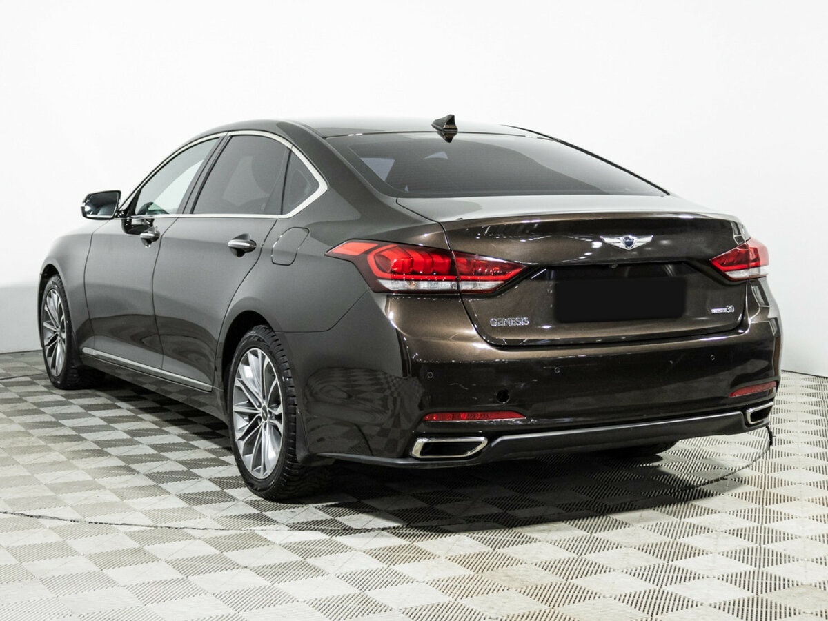 Hyundai Genesis 2015 года с пробегом. Фото: #6