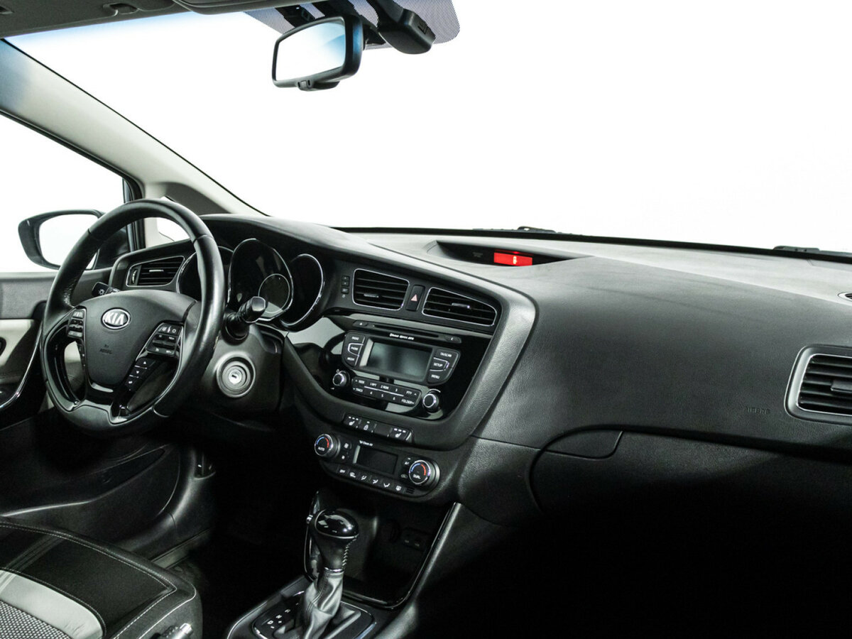 Kia Ceed 2015 года с пробегом. Фото: #8