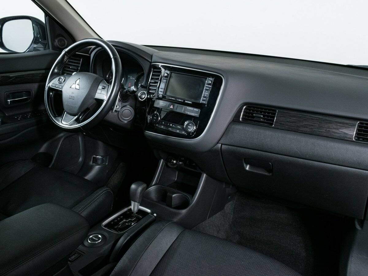 Mitsubishi Outlander 2015 года с пробегом. Фото: #8