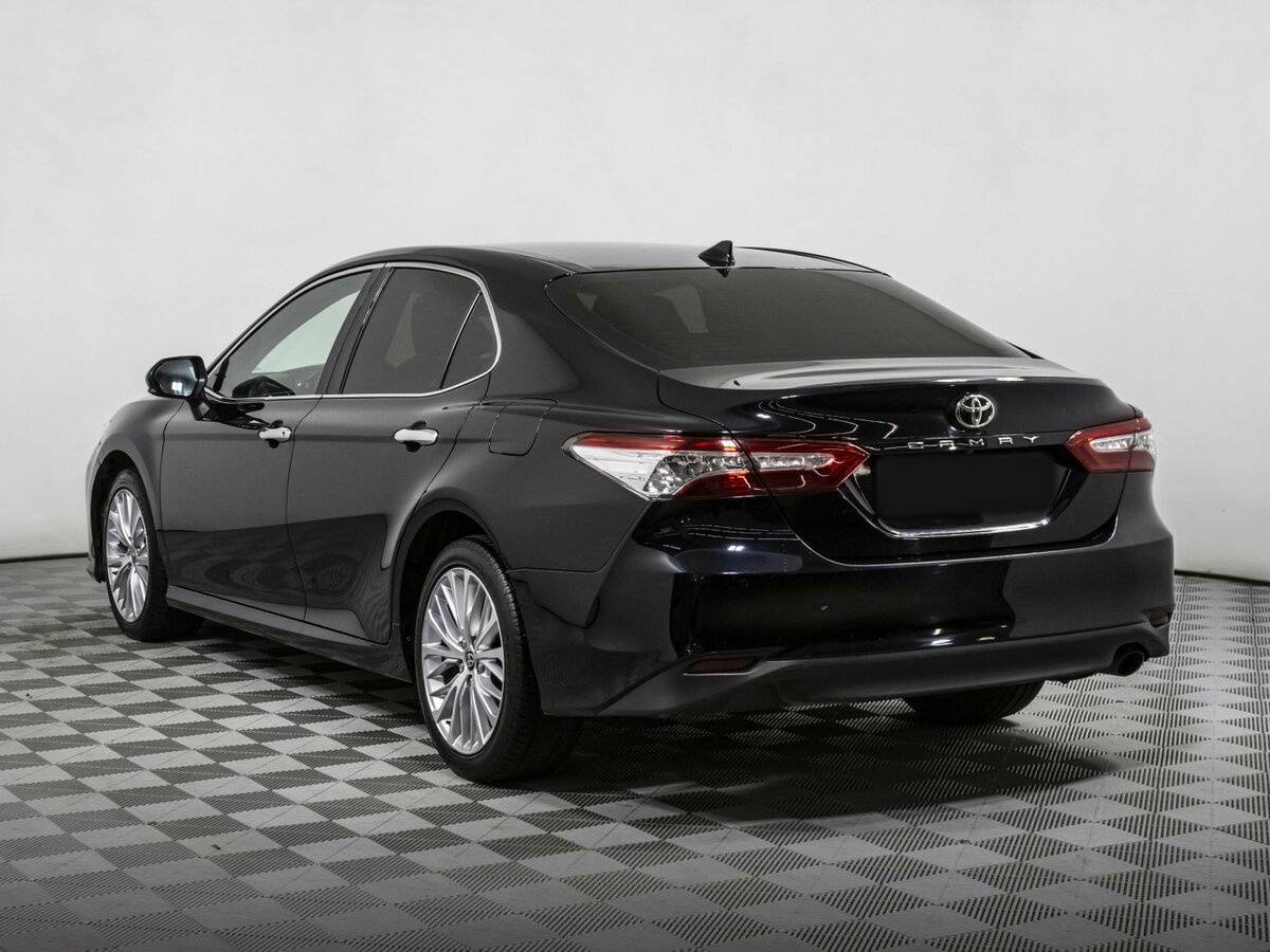 Toyota Camry 2020 года с пробегом. Фото: #5