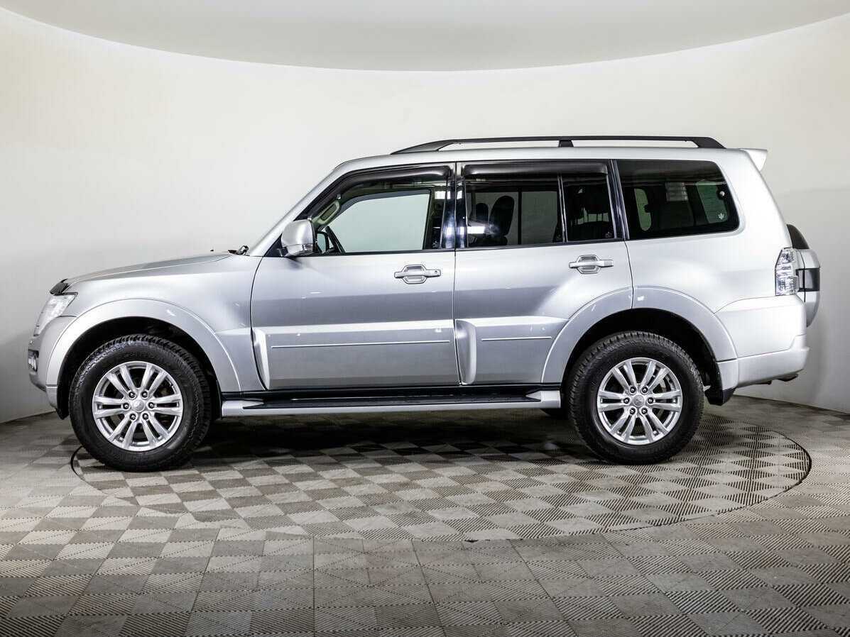 Mitsubishi Pajero 2017 года с пробегом. Фото: #7