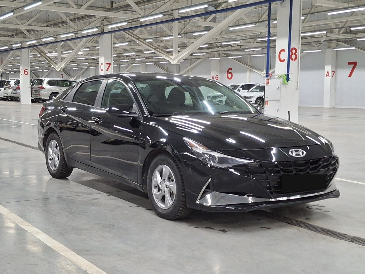 Hyundai Elantra 2020 года с пробегом. Фото: #2
