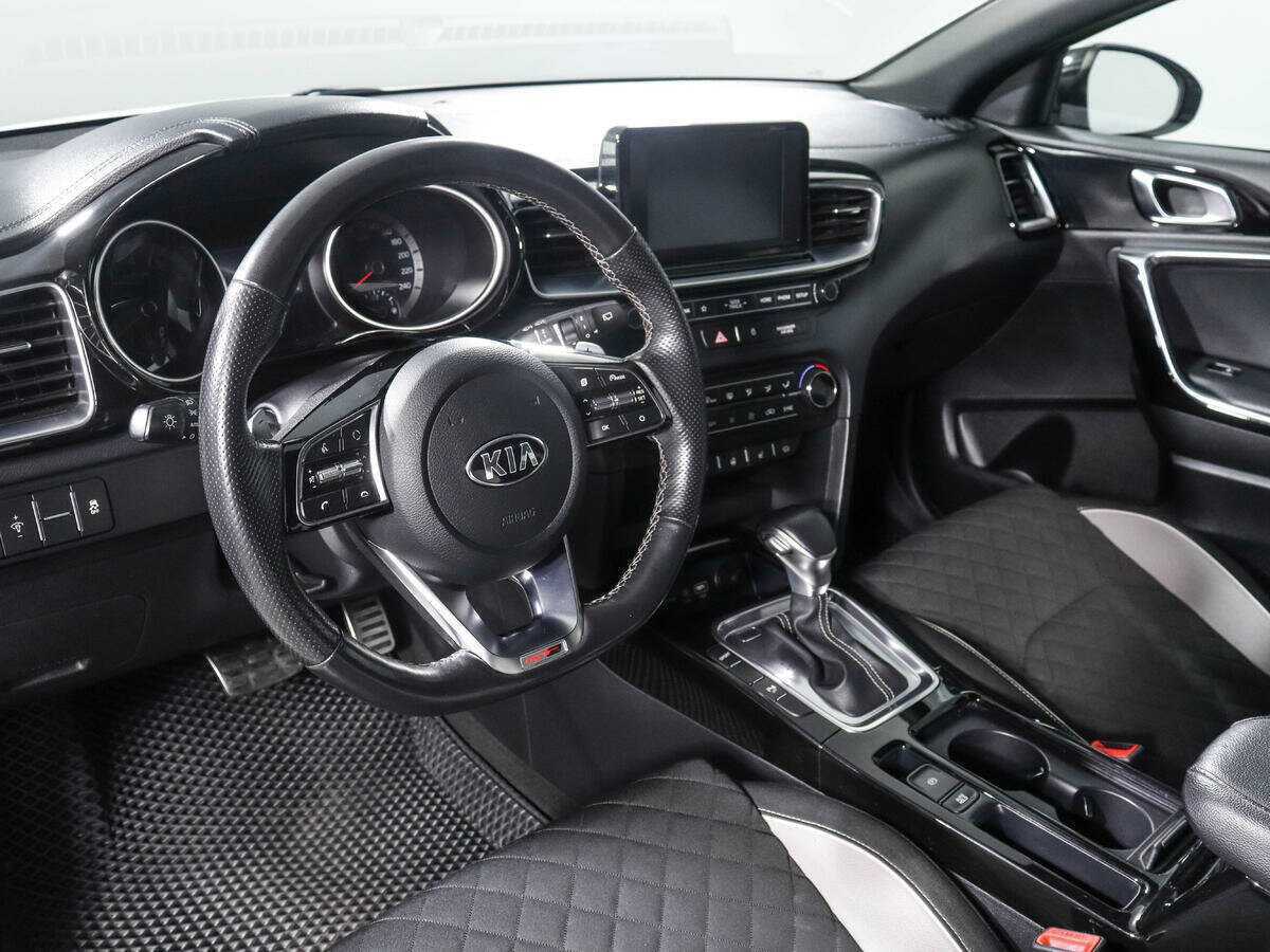 Kia Proceed 2019 года с пробегом. Фото: #11