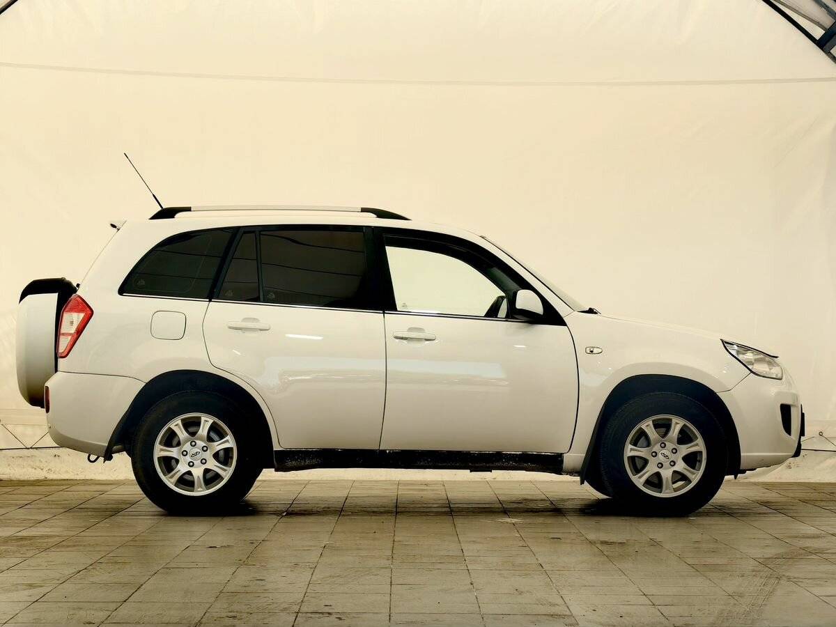 Chery Tiggo (T11) 2015 года с пробегом. Фото: #4