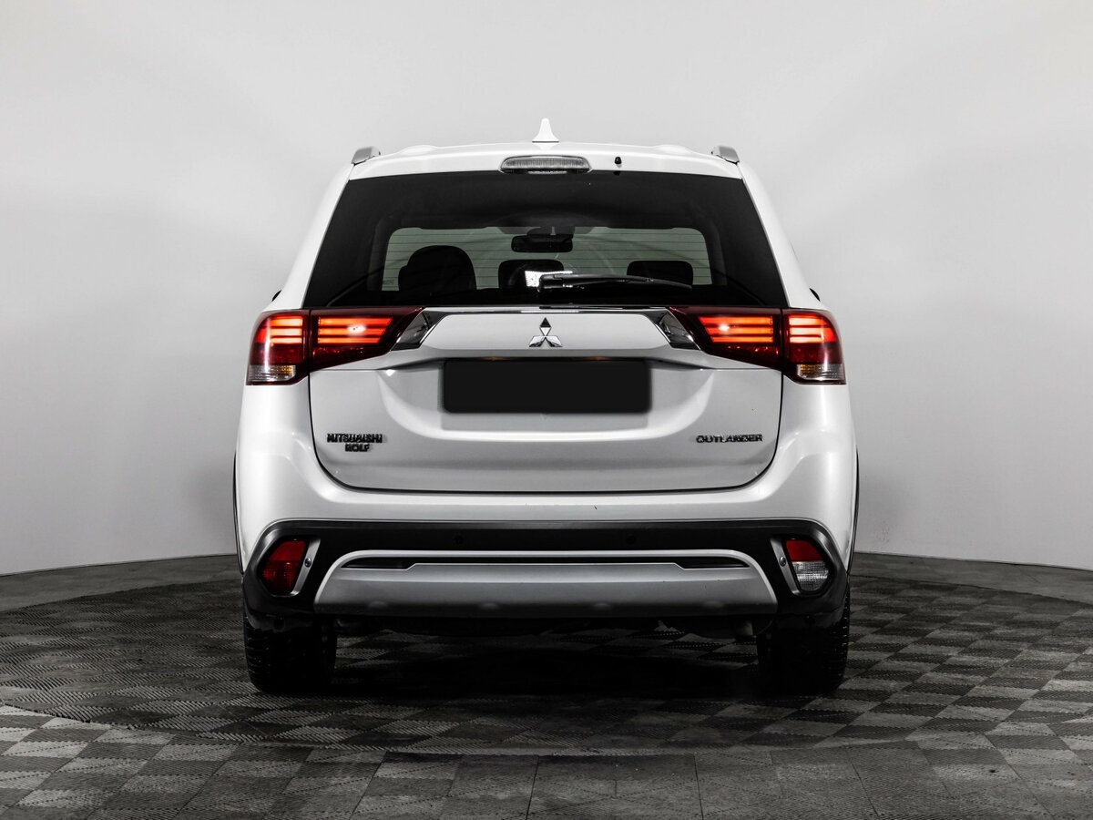 Mitsubishi Outlander 2019 года с пробегом. Фото: #4