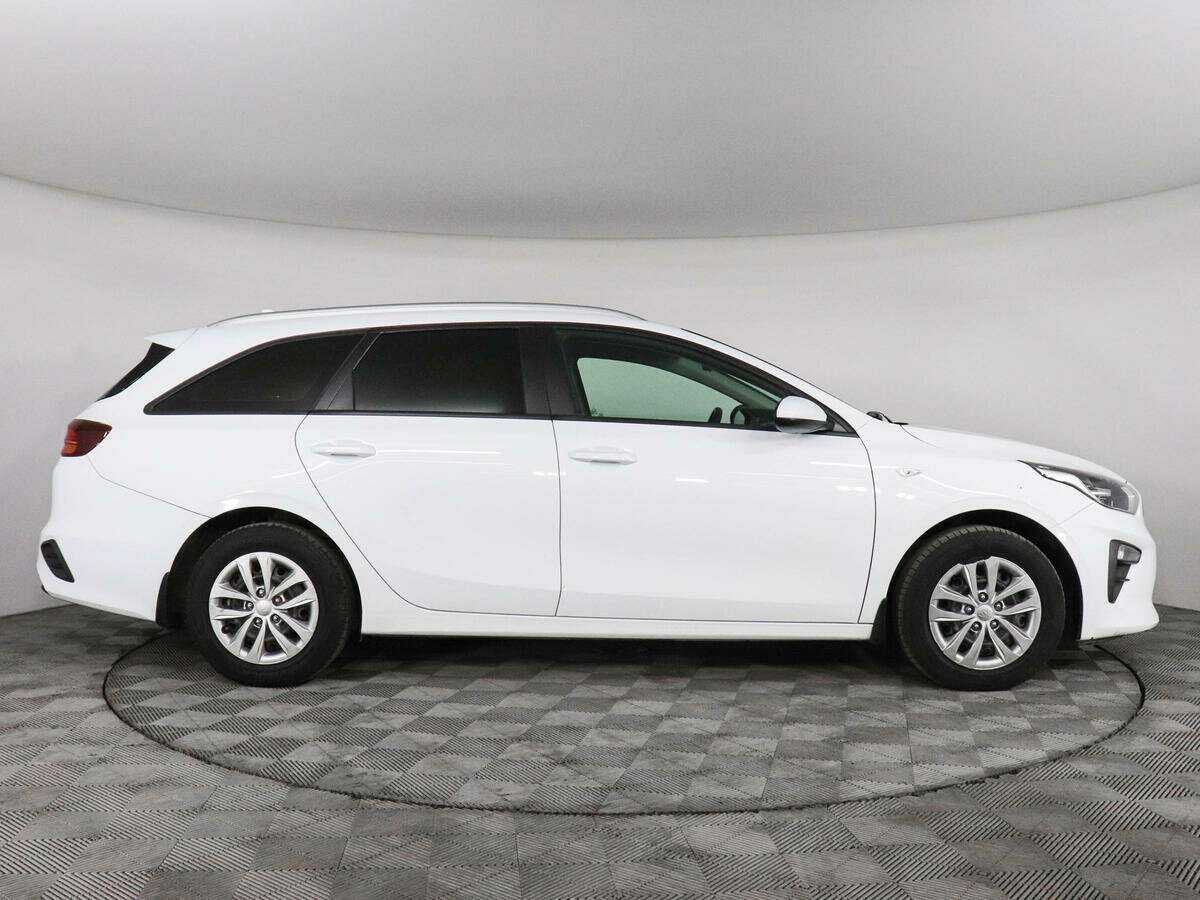 Kia Ceed 2019 года с пробегом. Фото: #3