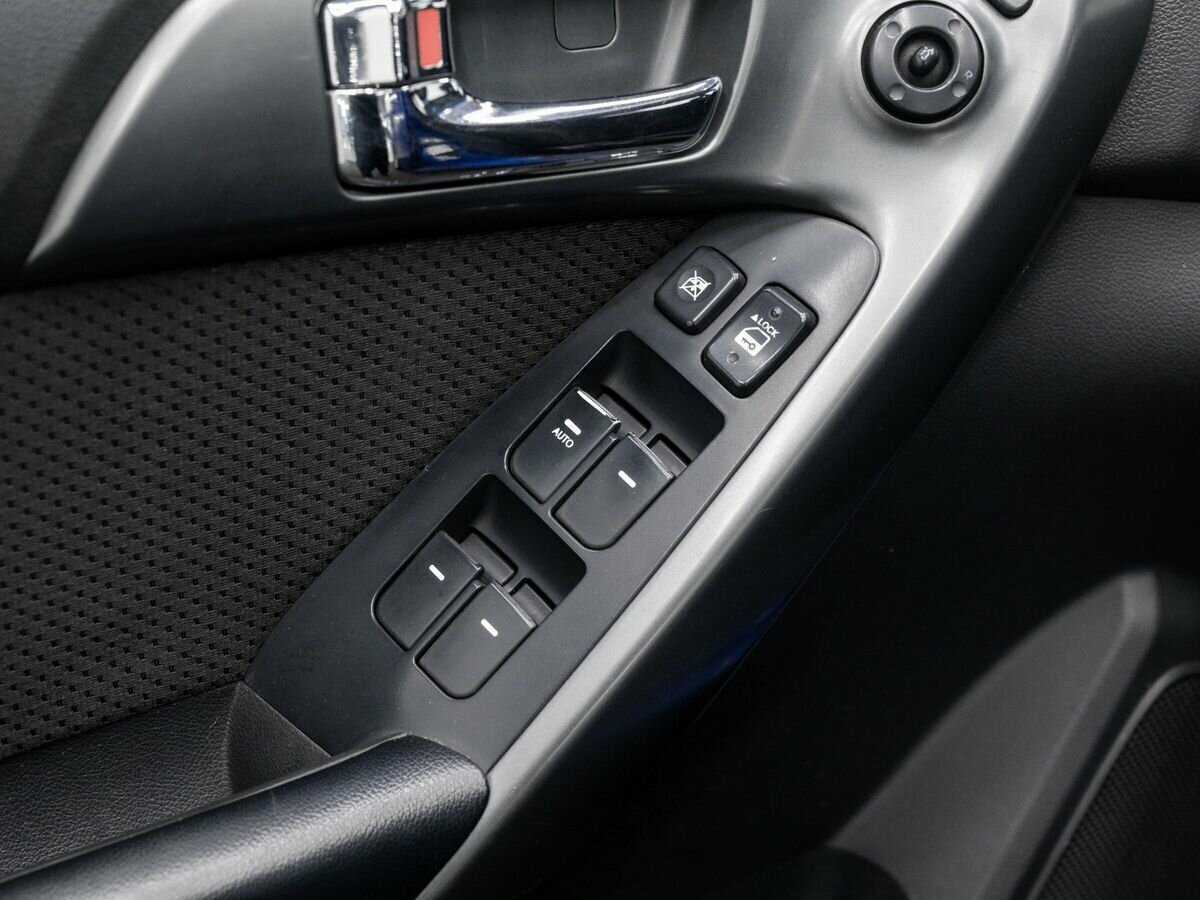 Kia Cerato 2012 года с пробегом. Фото: #14