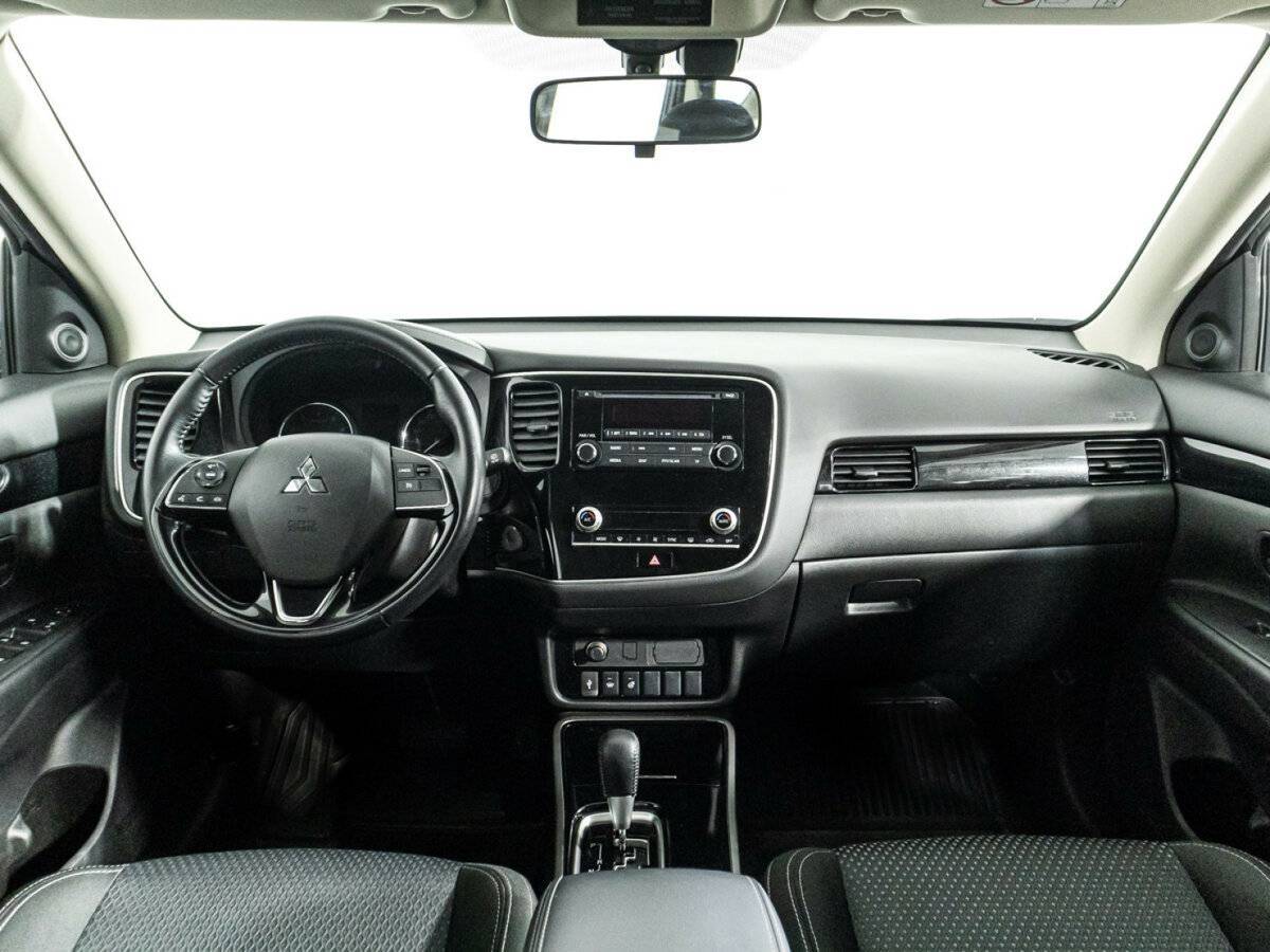 Mitsubishi Outlander 2022 года с пробегом. Фото: #12