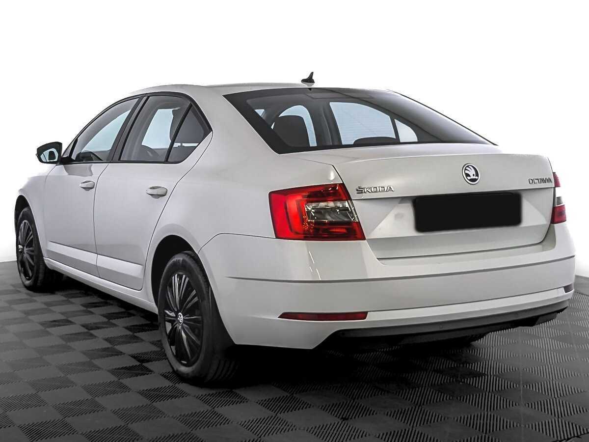 Skoda Octavia 2018 года с пробегом. Фото: #6