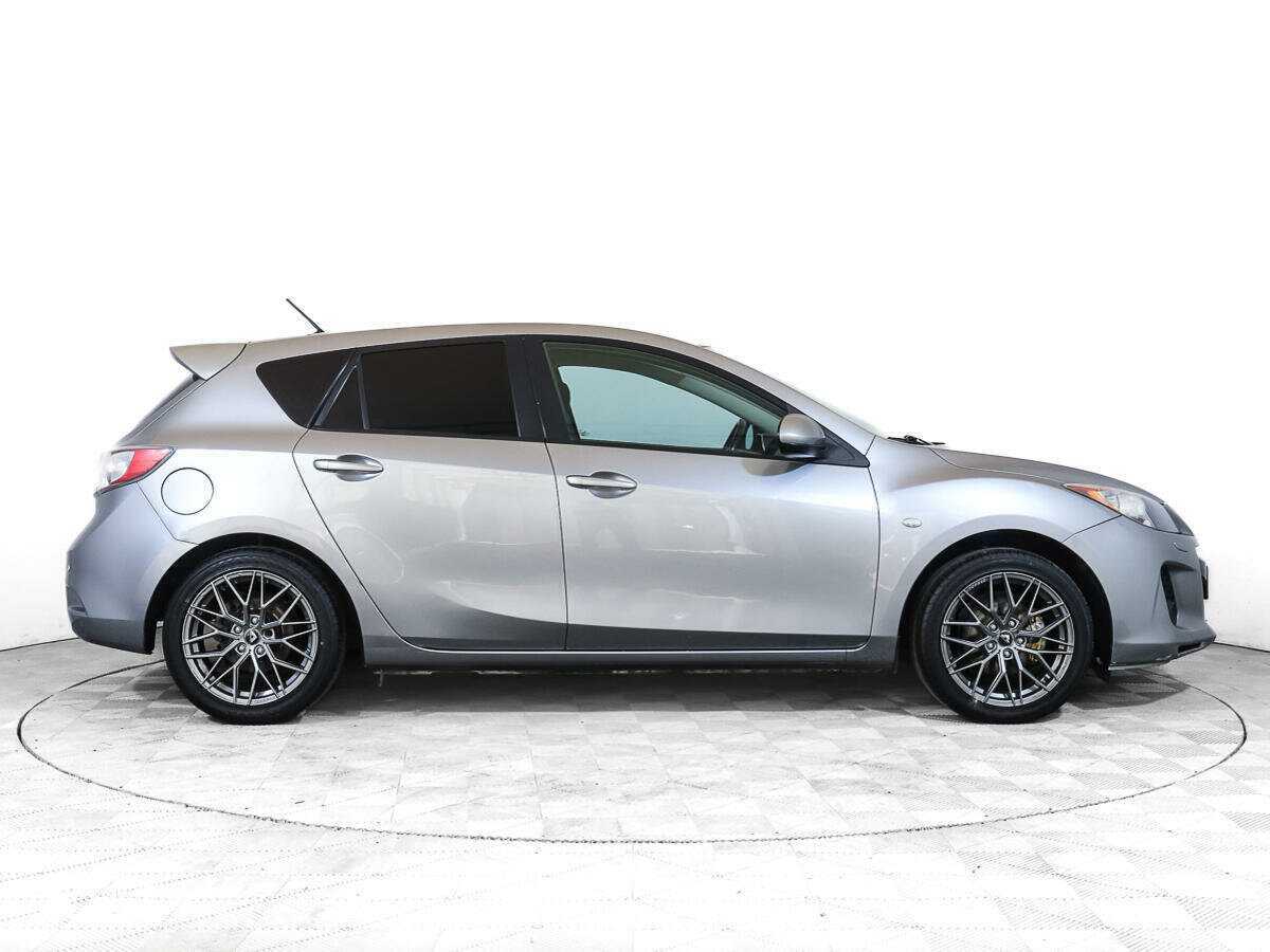 Mazda 3 2012 года с пробегом. Фото: #2
