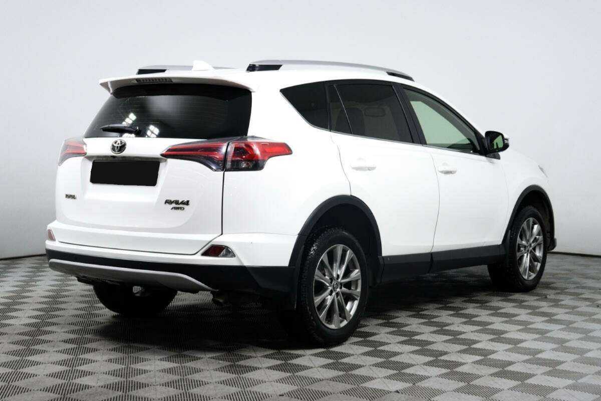 Toyota RAV4 2016 года с пробегом. Фото: #4