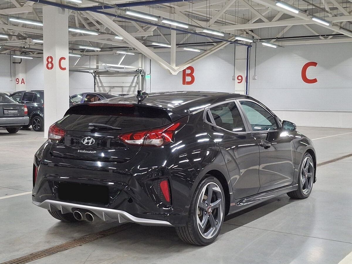 Hyundai Veloster 2019 года с пробегом. Фото: #4