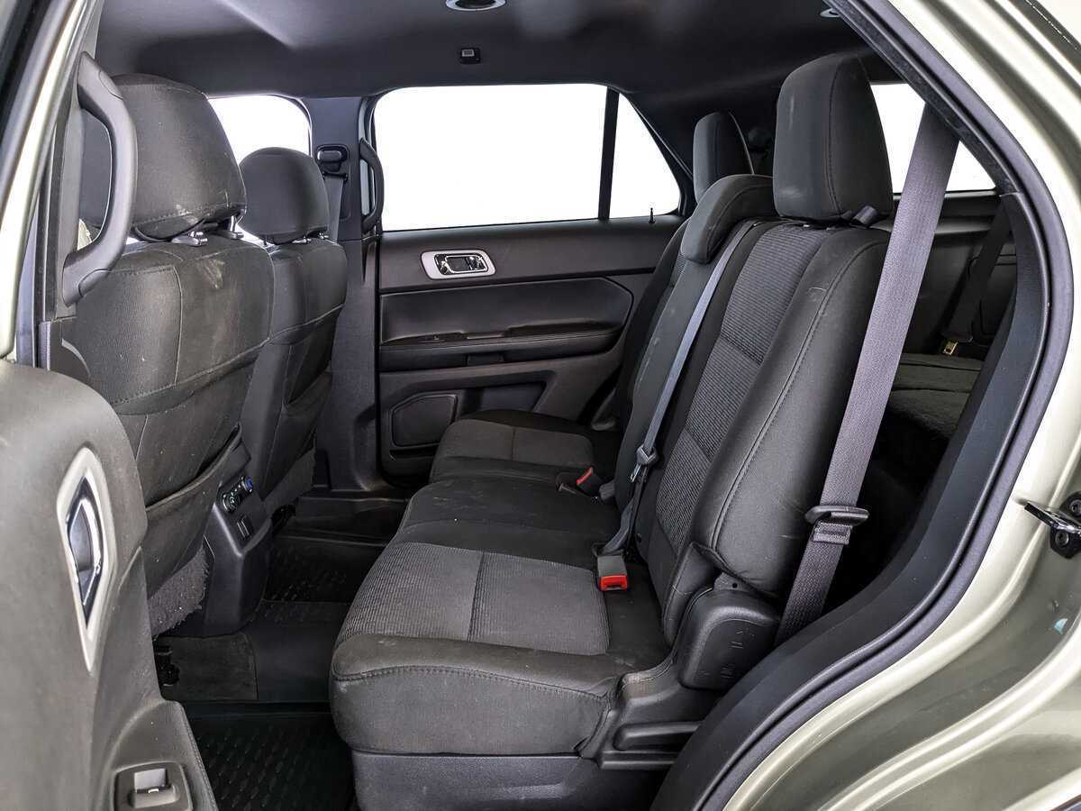 Ford Explorer 2014 года с пробегом. Фото: #15