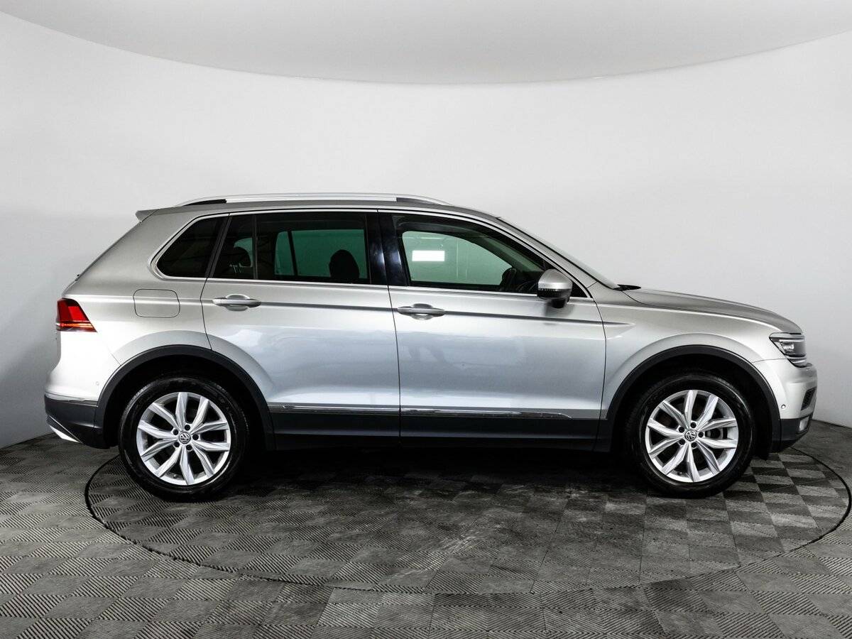 Volkswagen Tiguan 2017 года с пробегом. Фото: #3