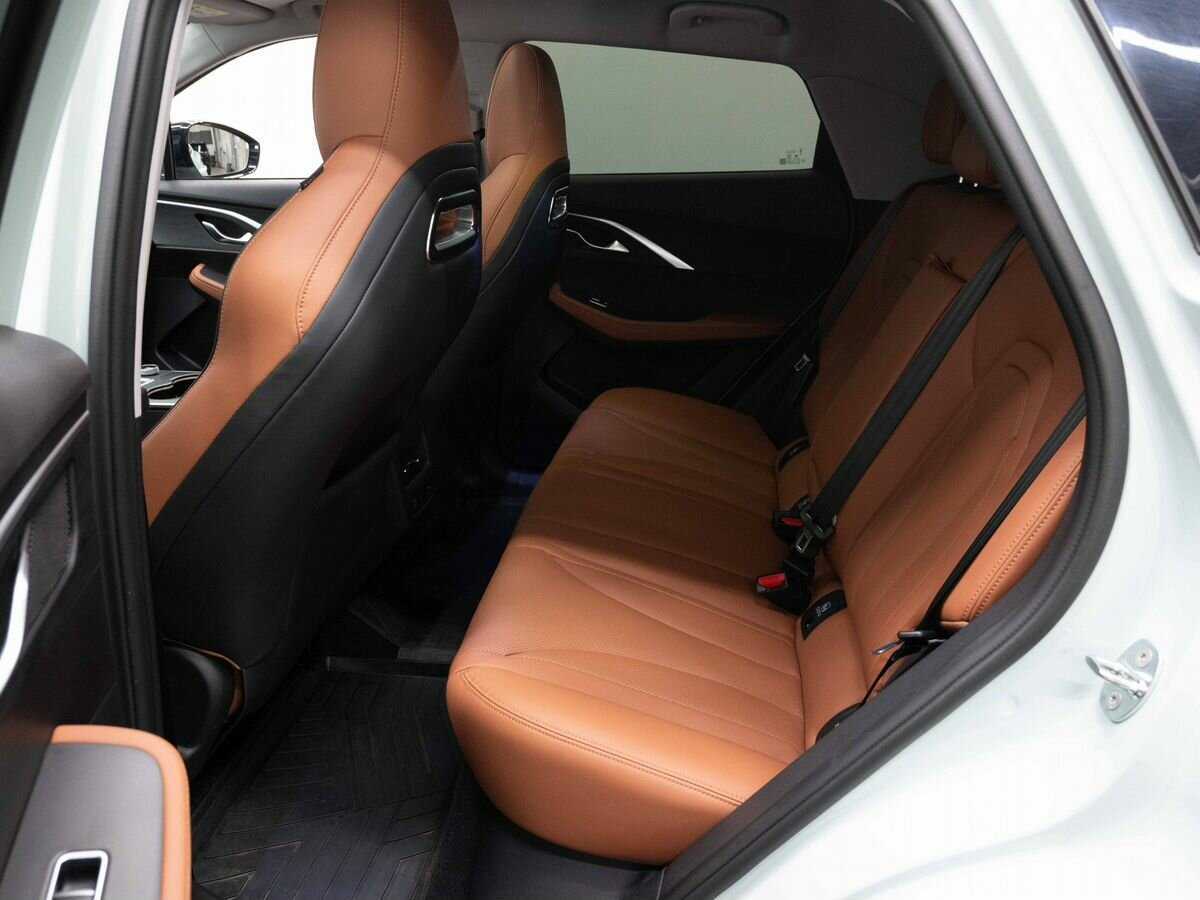 OMODA C5 2022 года с пробегом. Фото: #8