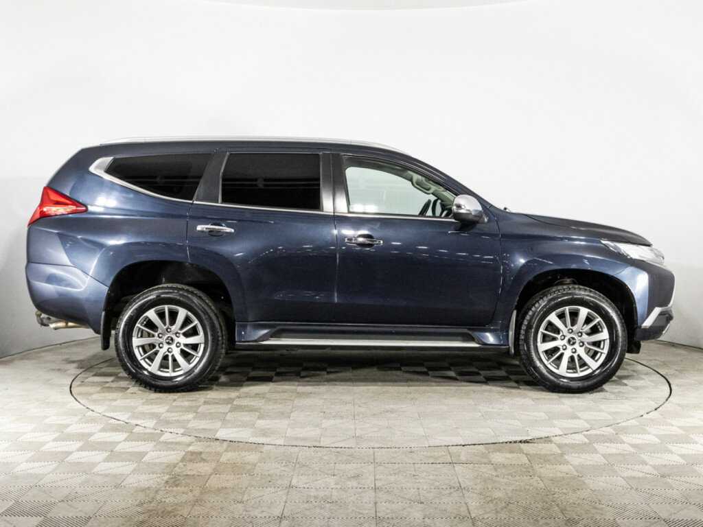 Mitsubishi Pajero Sport 2018 года с пробегом. Фото: #3