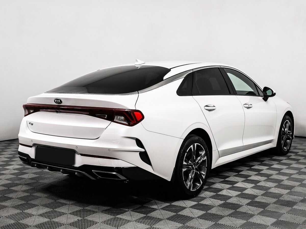 Kia K5 2021 года с пробегом. Фото: #4