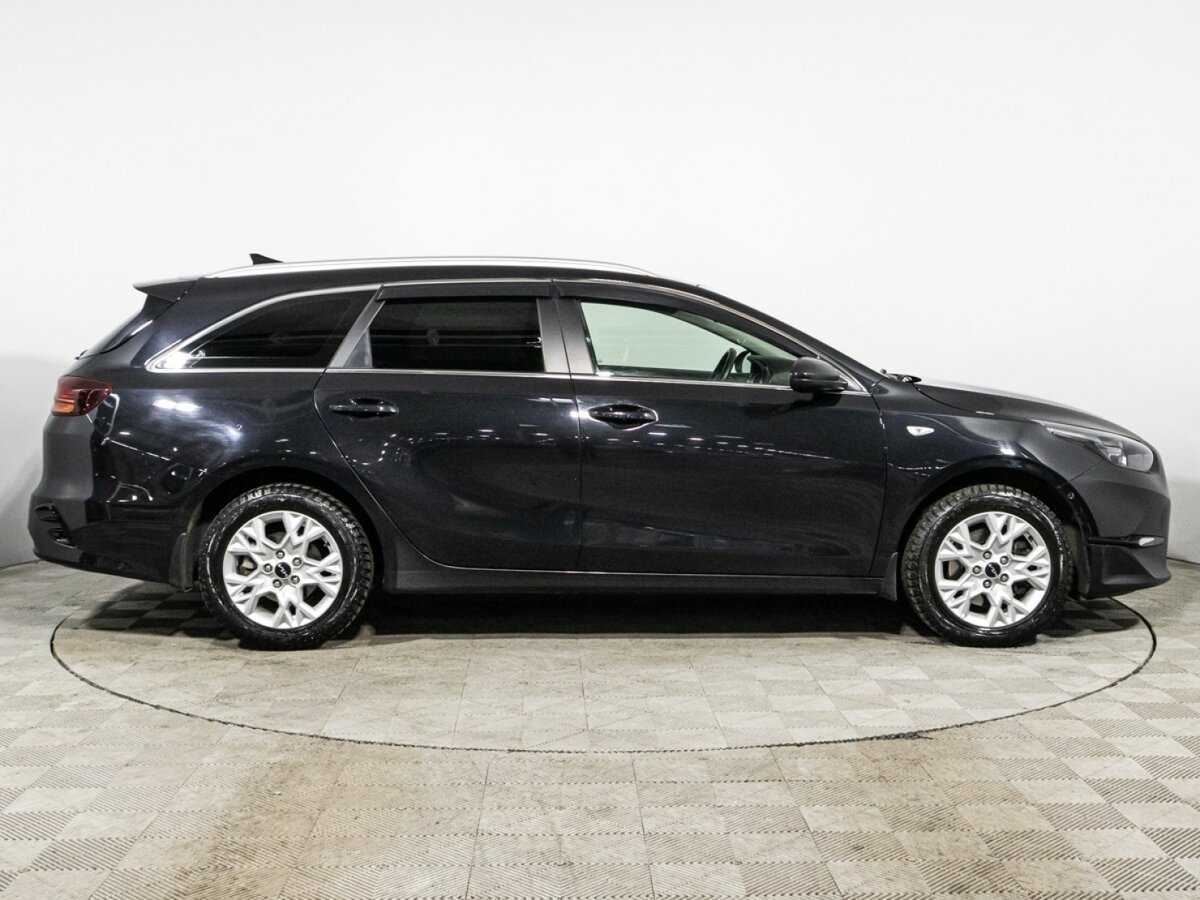 Kia Ceed 2021 года с пробегом. Фото: #3