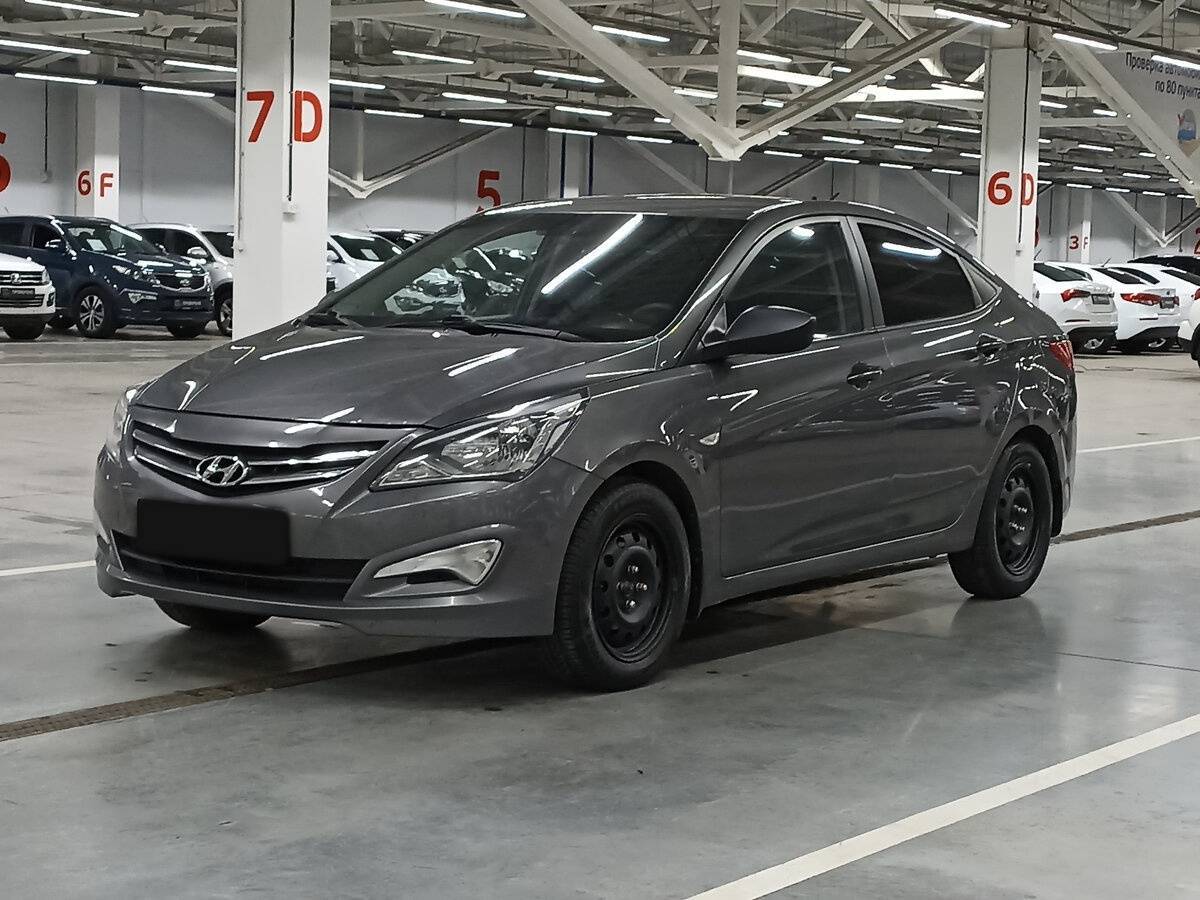 Hyundai Solaris 2015 года с пробегом. Посмотреть фото