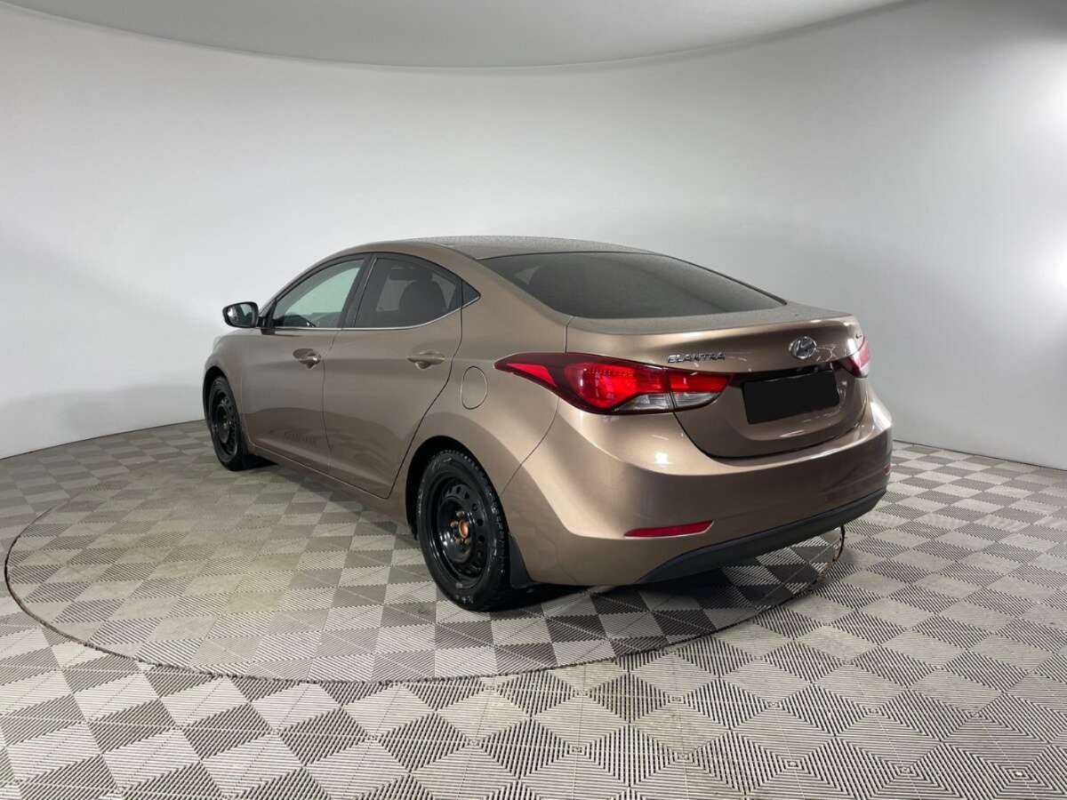 Hyundai Elantra 2014 года с пробегом. Фото: #4