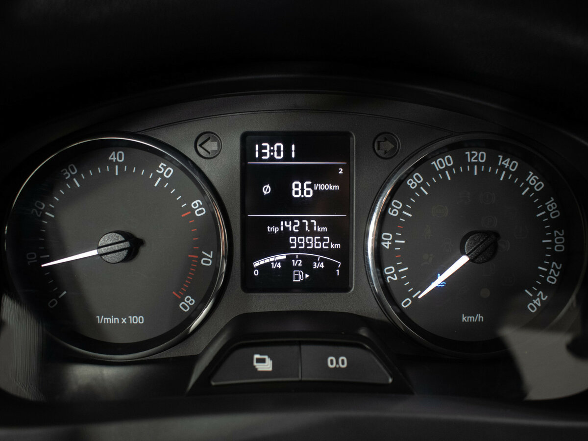 Skoda Rapid 2014 года с пробегом. Фото: #10