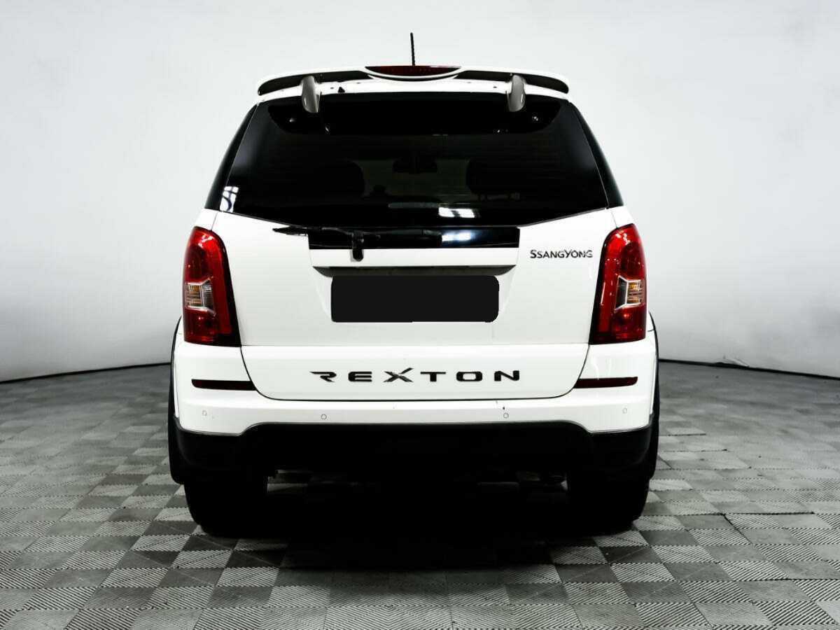 SsangYong Rexton 2013 года с пробегом. Фото: #5