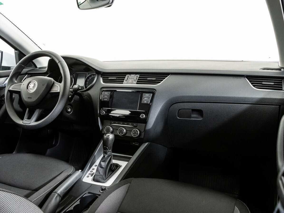 Skoda Octavia 2018 года с пробегом. Фото: #8