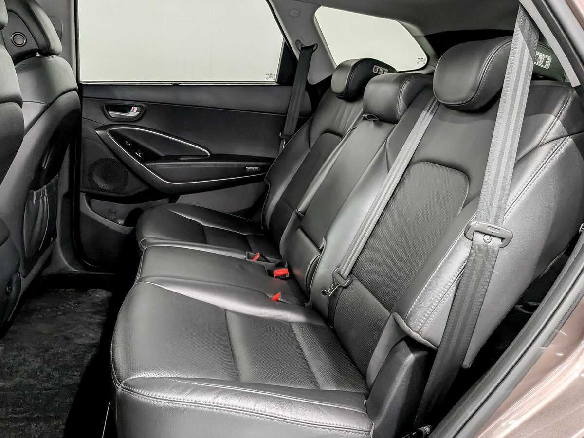 Hyundai Santa Fe 2015 года с пробегом. Фото: #11