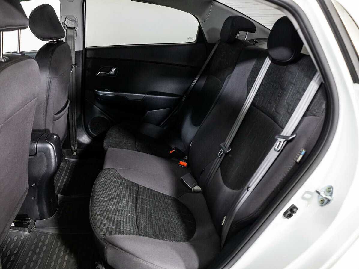 Kia Rio 2015 года с пробегом. Фото: #9