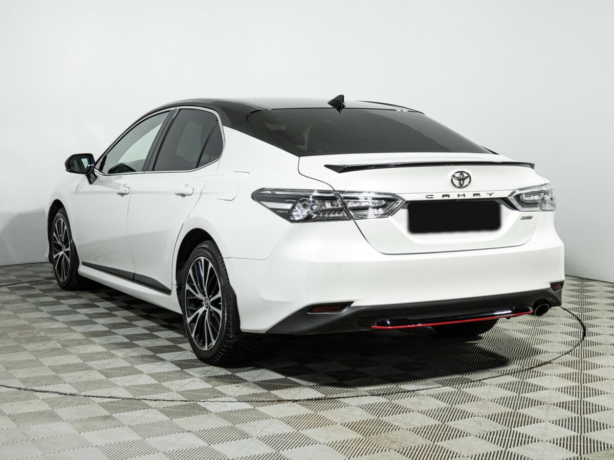 Toyota Camry 2020 года с пробегом. Фото: #5