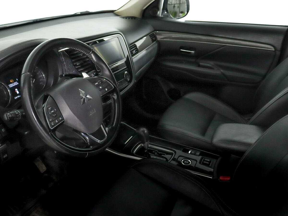 Mitsubishi Outlander 2019 года с пробегом. Фото: #9