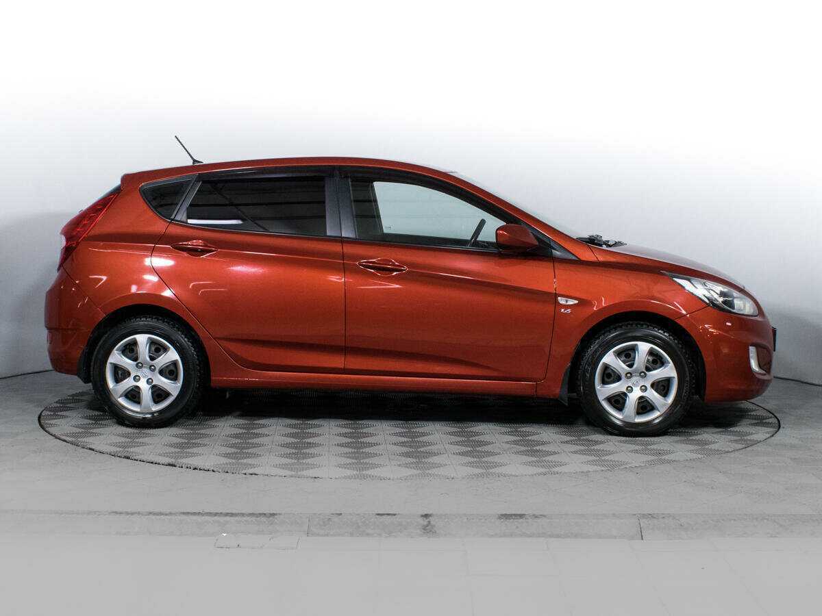 Hyundai Solaris 2012 года с пробегом. Фото: #3