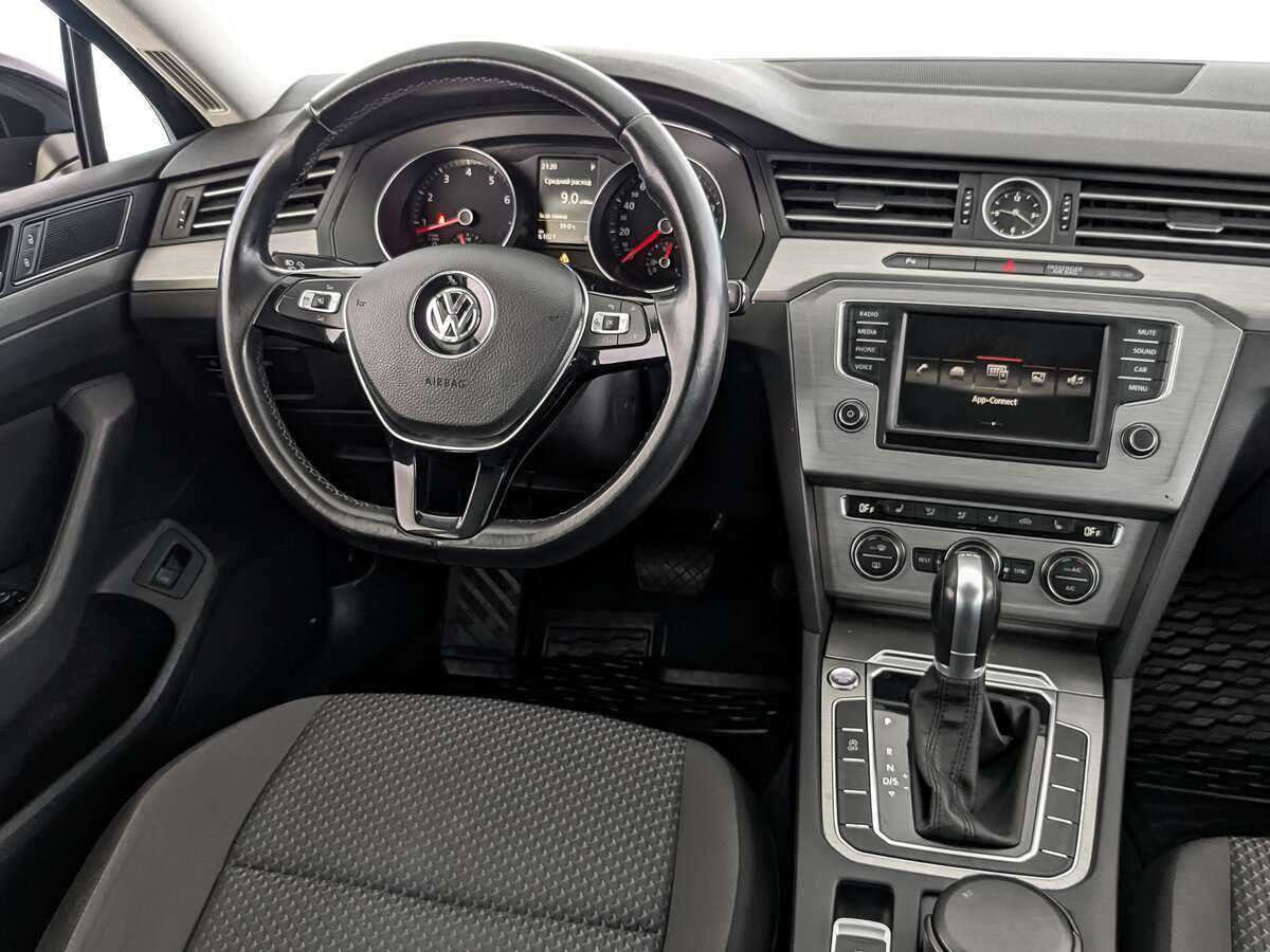 Volkswagen Passat 2016 года с пробегом. Фото: #15