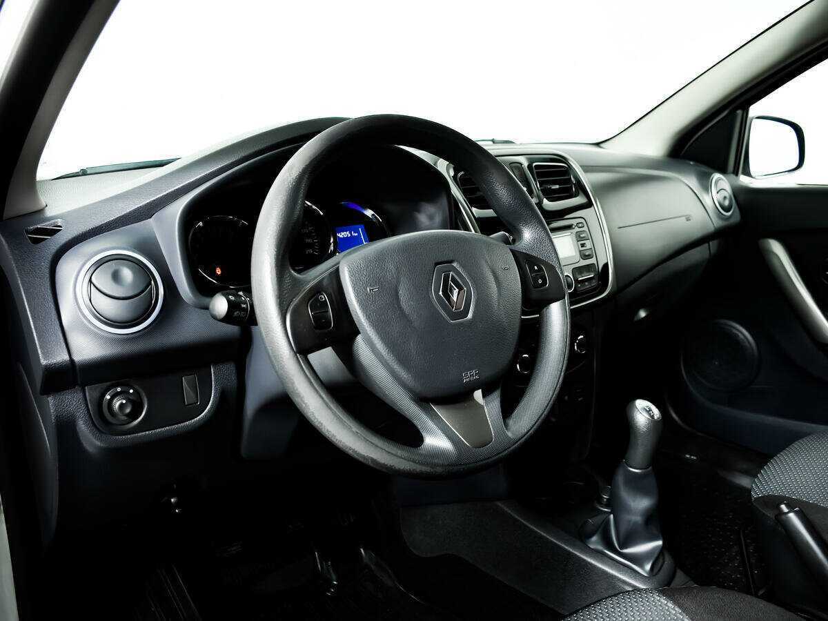 Renault Logan 2014 года с пробегом. Фото: #12