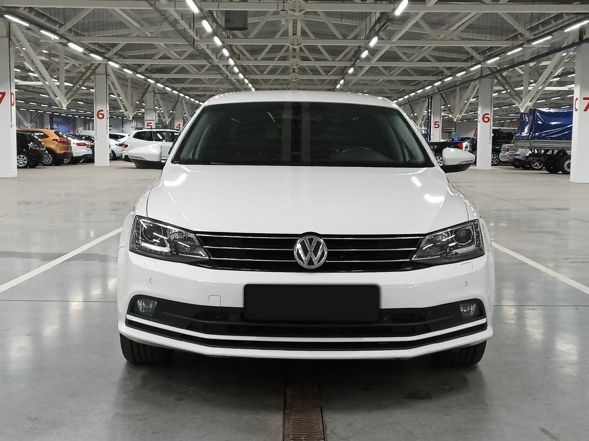 Volkswagen Jetta 2015 года с пробегом. Фото: #1