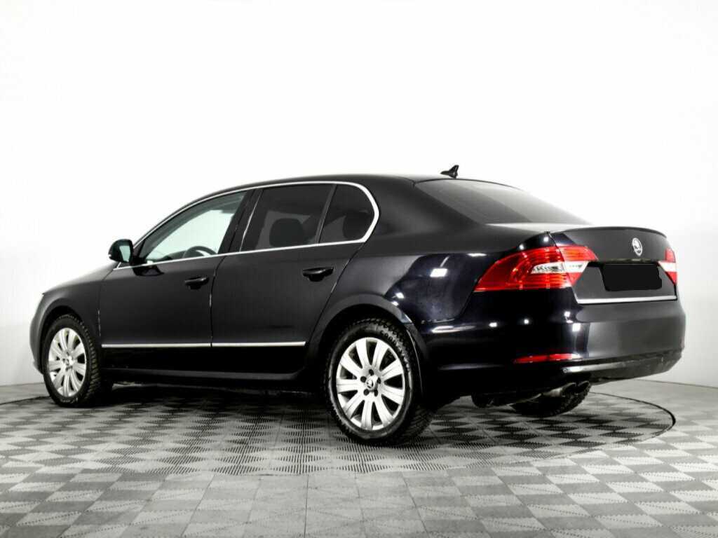 Skoda Superb 2013 года с пробегом. Фото: #5