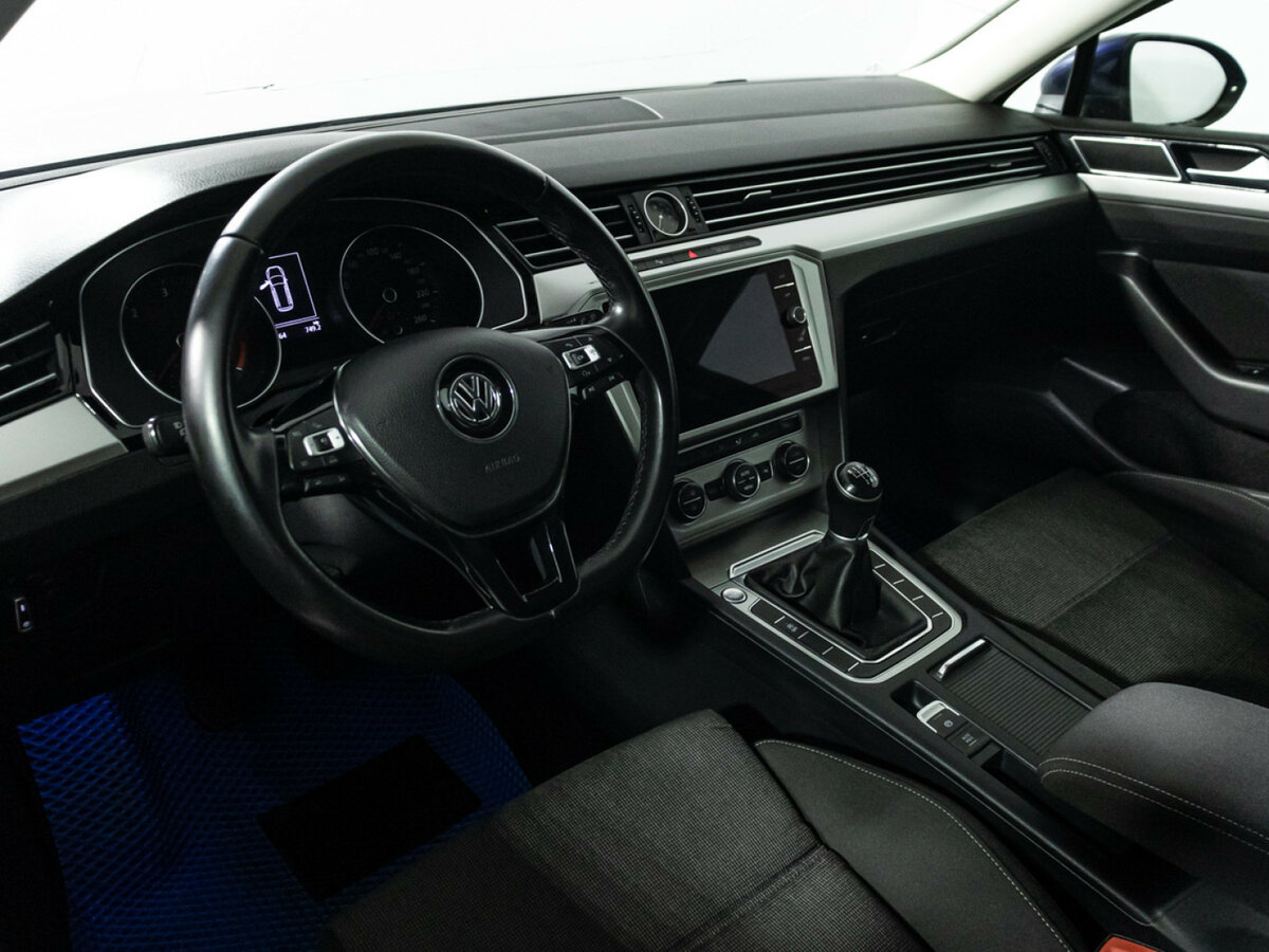 Volkswagen Passat 2017 года с пробегом. Фото: #8