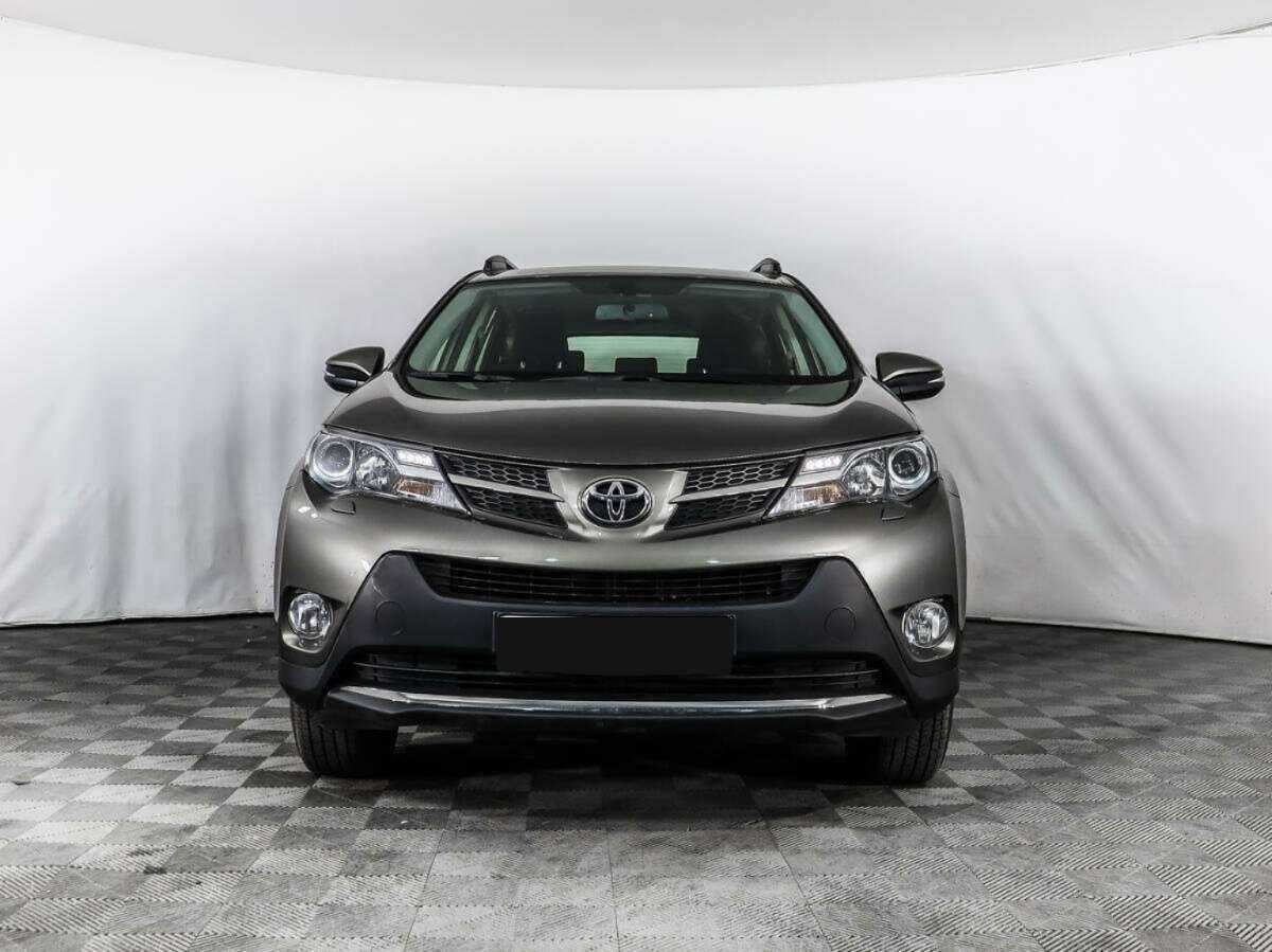 Toyota RAV4 2013 года с пробегом. Фото: #1