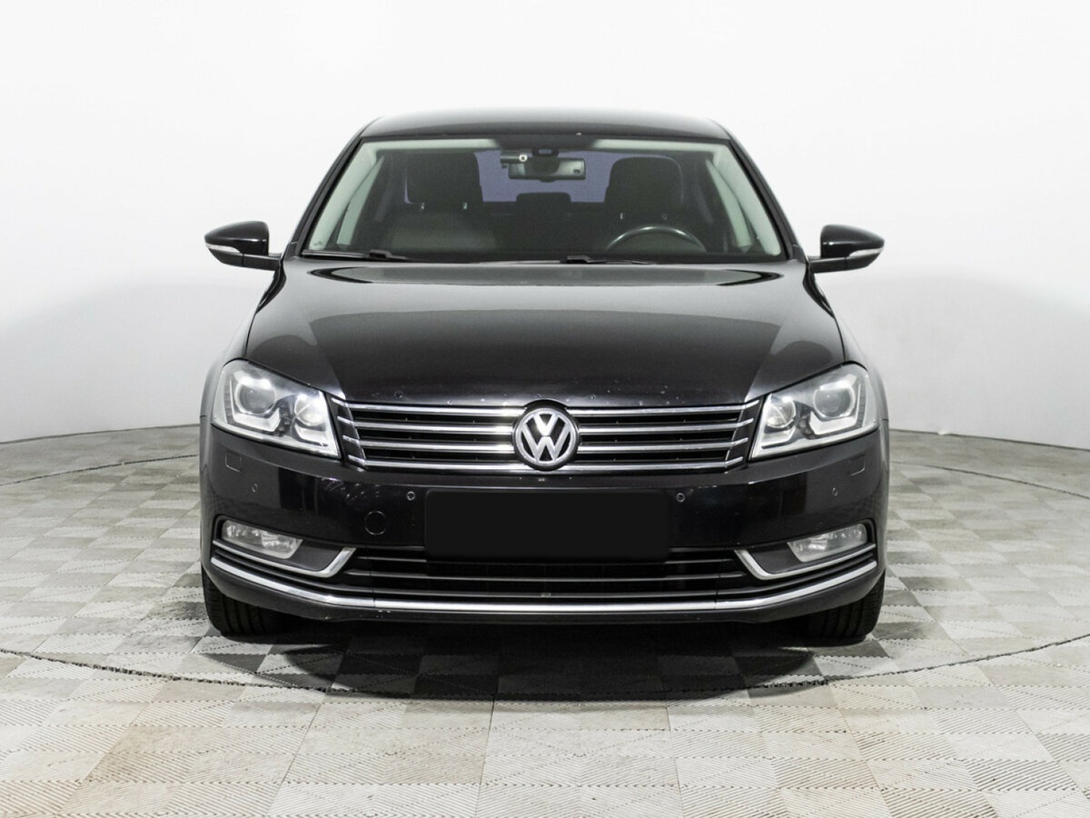 Volkswagen Passat 2012 года с пробегом. Фото: #1