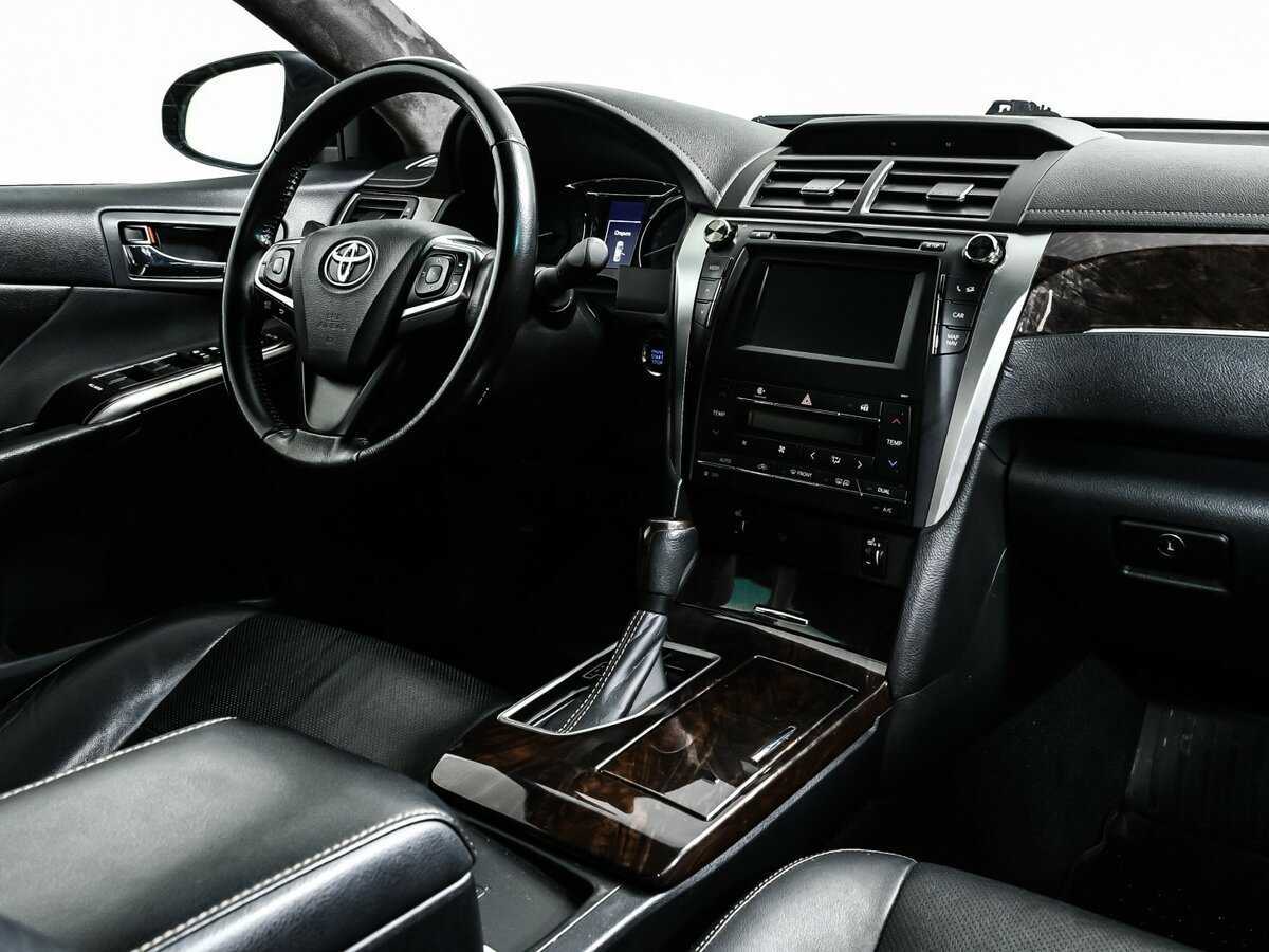 Toyota Camry 2017 года с пробегом. Фото: #8